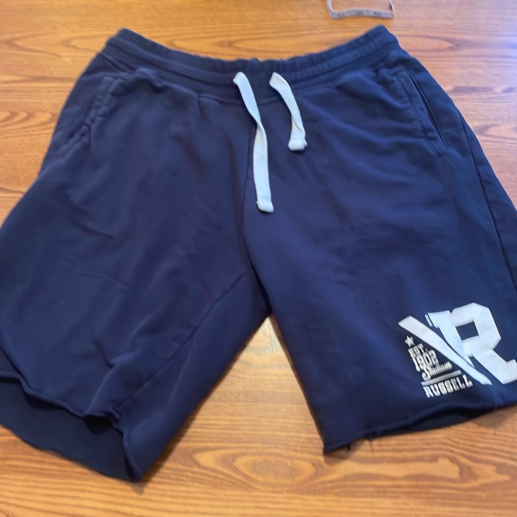 Men’s Activewear Shorts Sz Xl Navy Russell Athletic